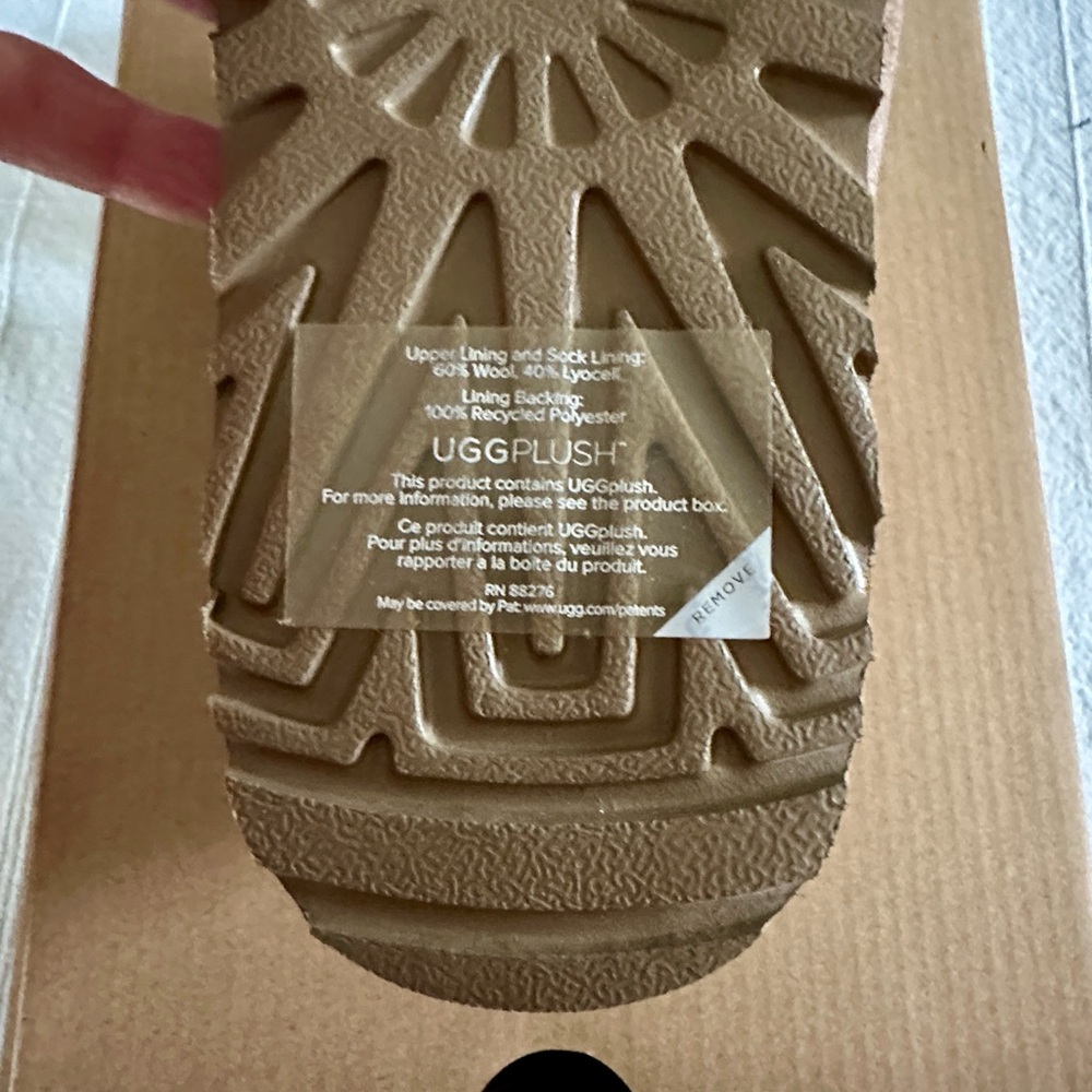 UGG Tasman Slip-On Shoes - Picture 6 of 8